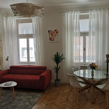 Downtown 3 Bdr Charm - Walk To All Attractions Bratislava Exterior foto